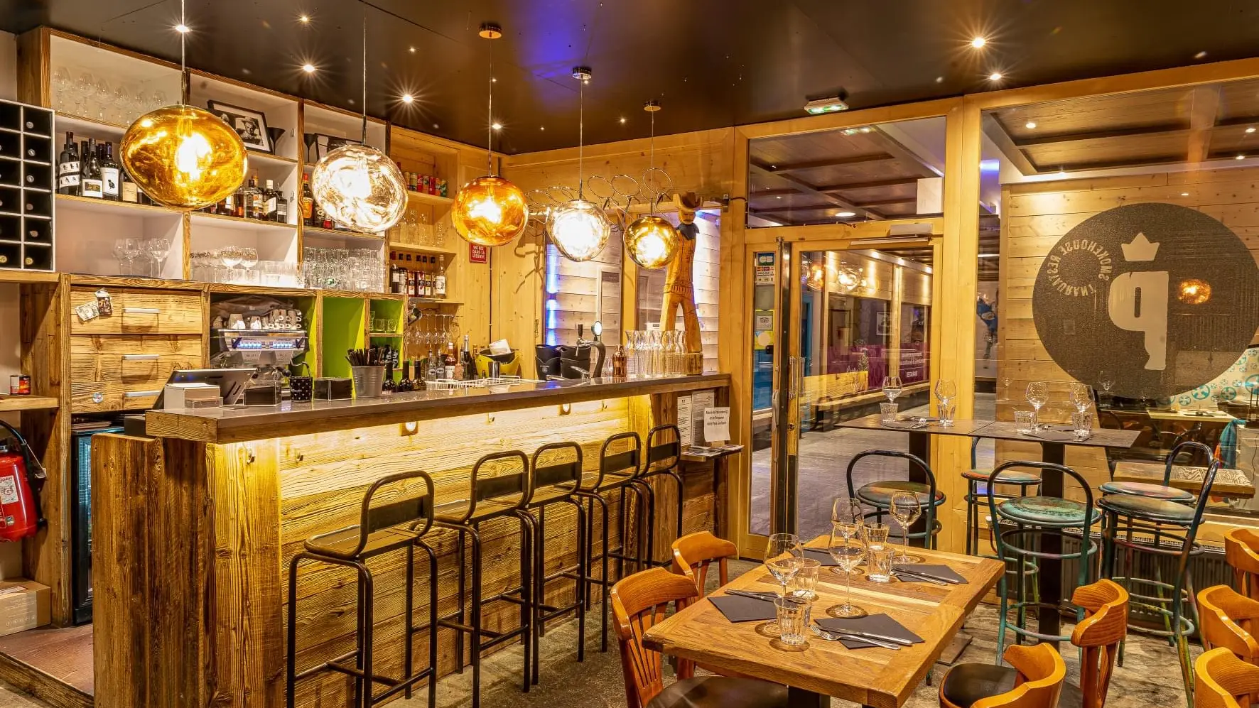 Intérieur bar_Restaurant Le Président