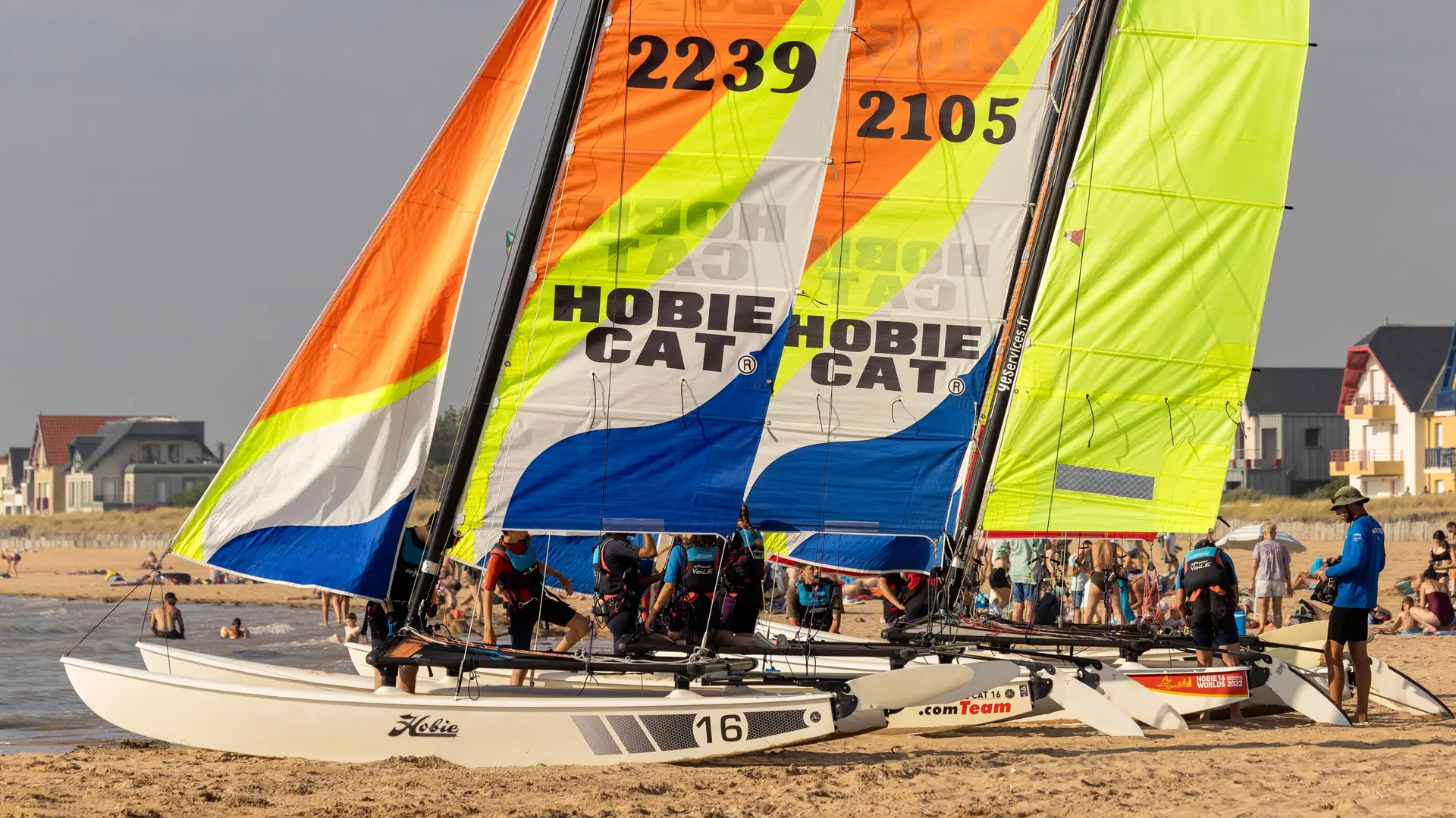 Catamarans Chatelaillon plage