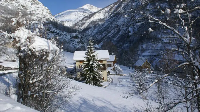 le gîte sous la neige