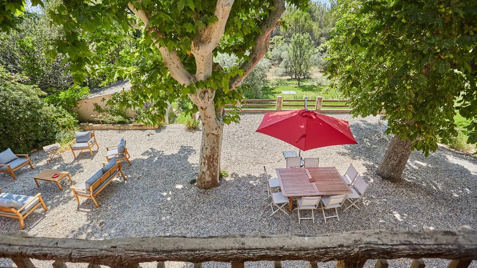 vue du balcon de style Rocailles de la chambre N°3