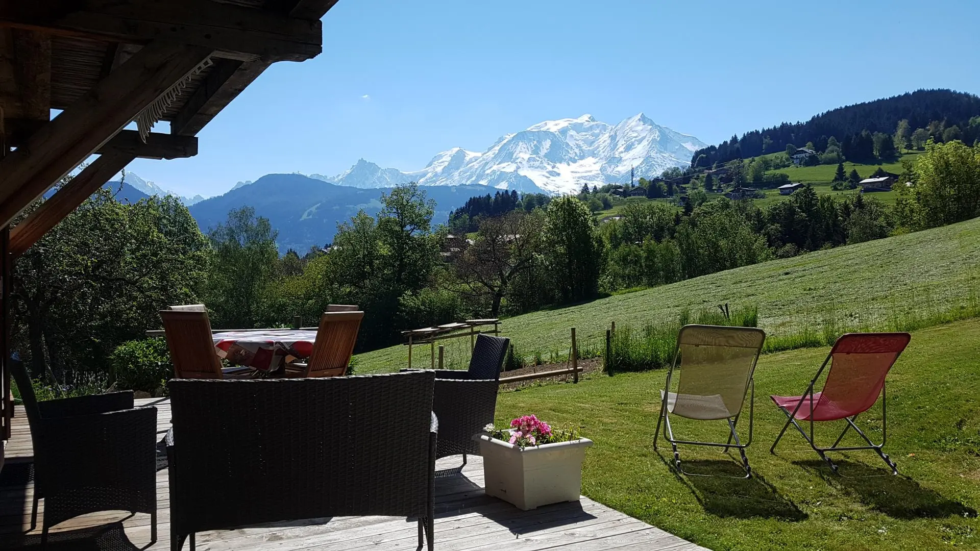 terrasse 15 m2 face au mont blanc sans vis a vis