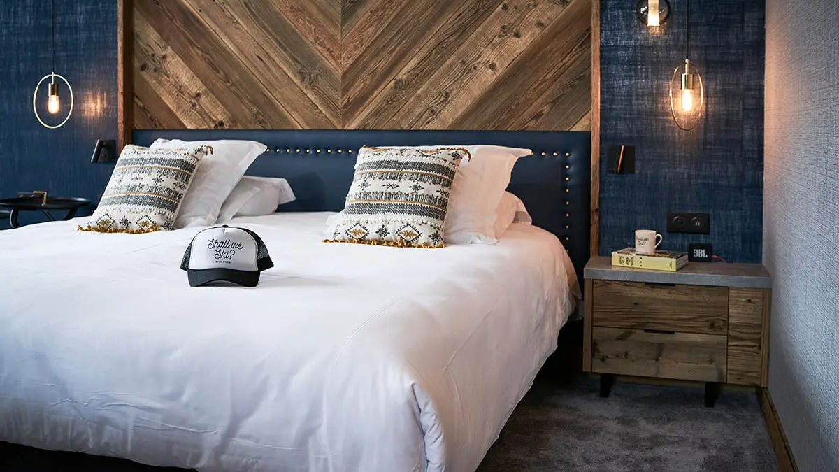 Chambre avec lit double - Hôtel Altitude Val d'Isère