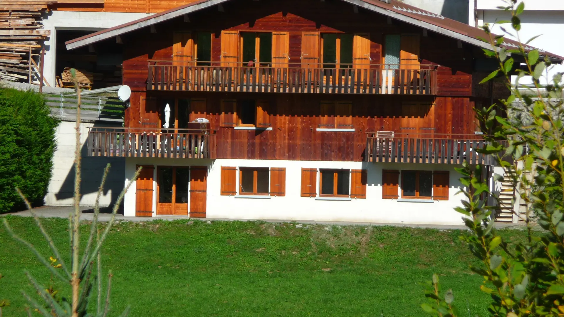 Extérieur résidence été/Outside summer residence-Fleur des Alpes n°5-Le Grand-Bornand