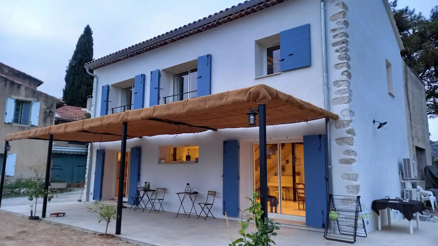 La bastide au petit déjeuner