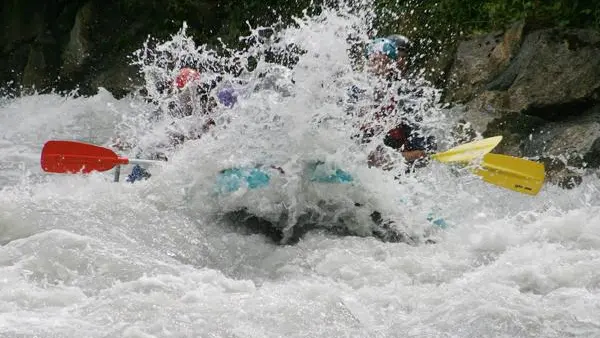 Sports d'eaux vives sur l'Isère