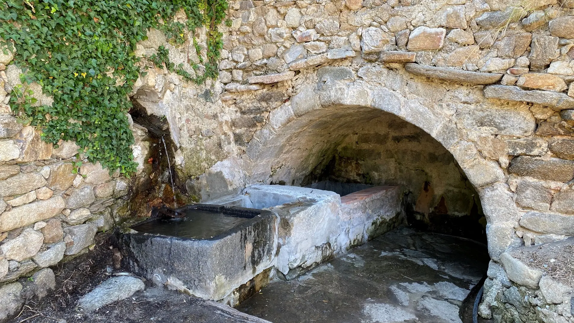 Le Lavoir de la Font d'Avaou