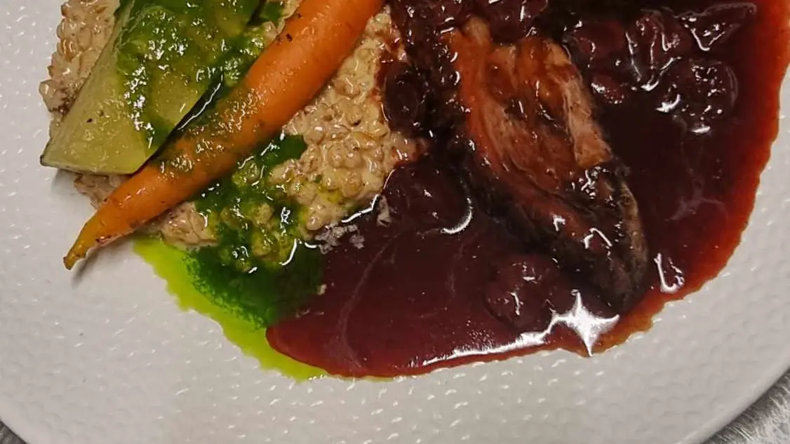 Magret rôti sauce aux poires, risotto de petit épeautre