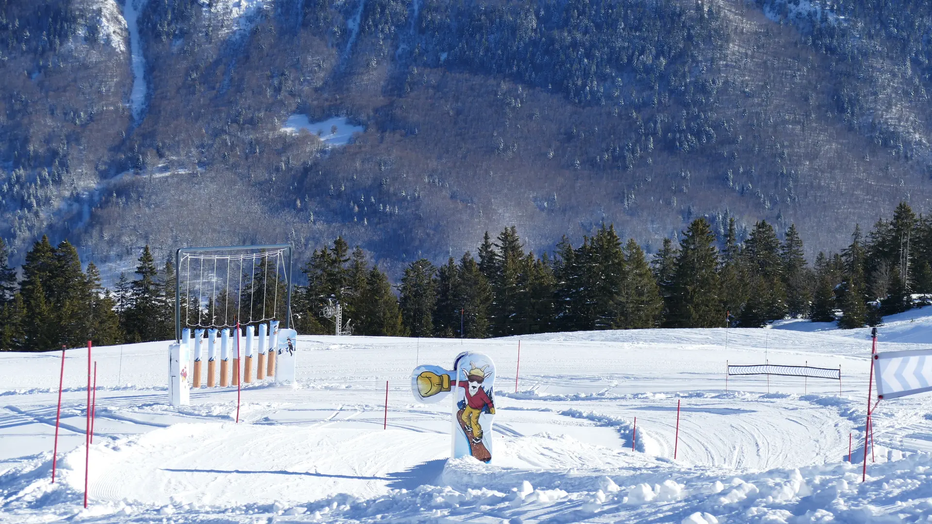 Portique frites et main-tape