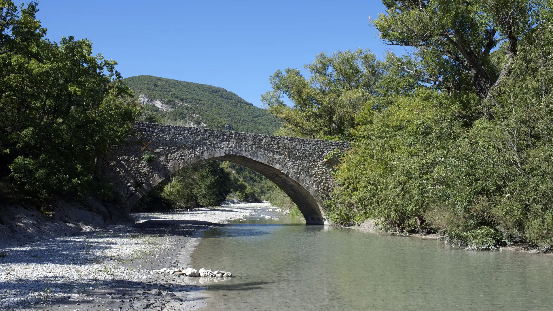 Pont du Jabron à Peipin