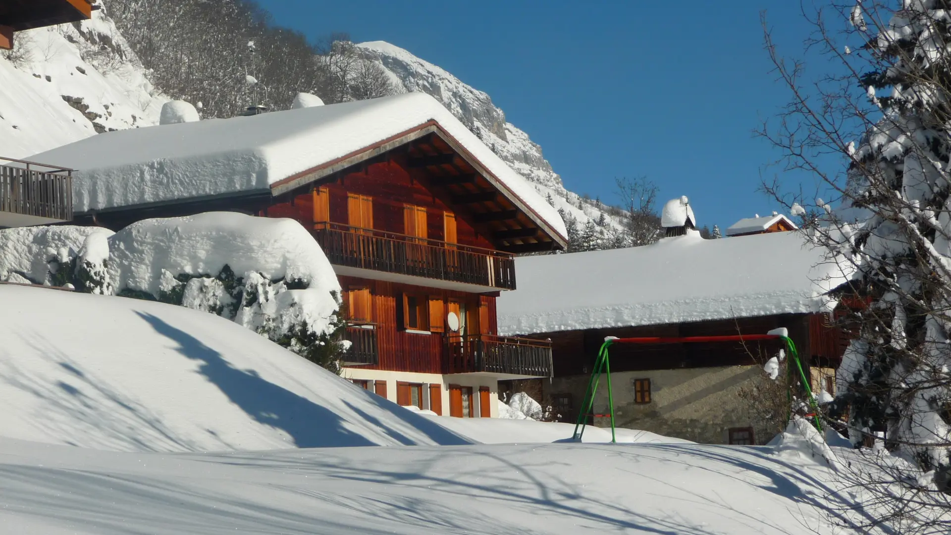 Extérieur résidence hiver/Outside winter residence-Fleur des Alpes n°5-Le Grand-Bornand
