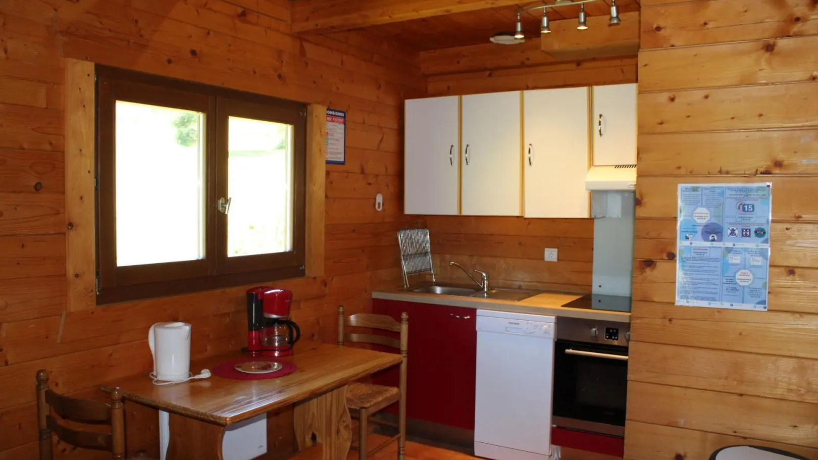 Gîte Les Castors-Cuisine-Roubion Les Buisses-Gîtes de France des Alpes-Maritimes