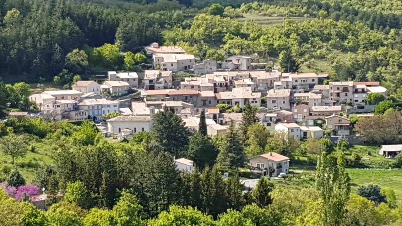 Village perché d'Antonaves