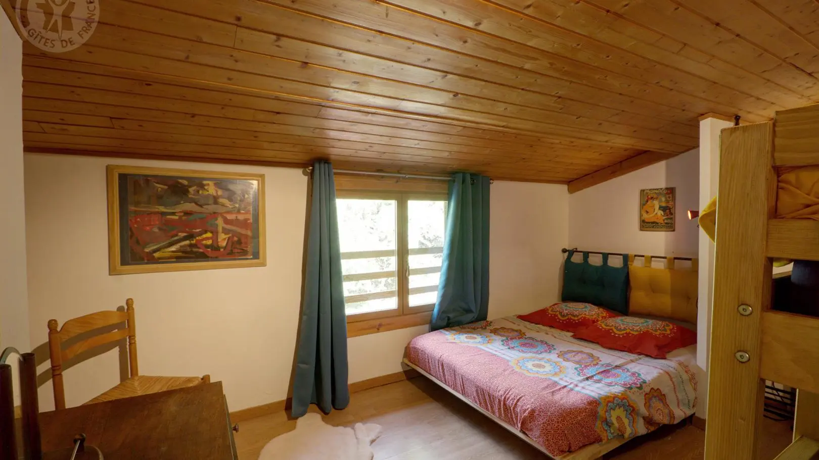 3ème chambre avec 1 lit 140 et 1 lit superposé.