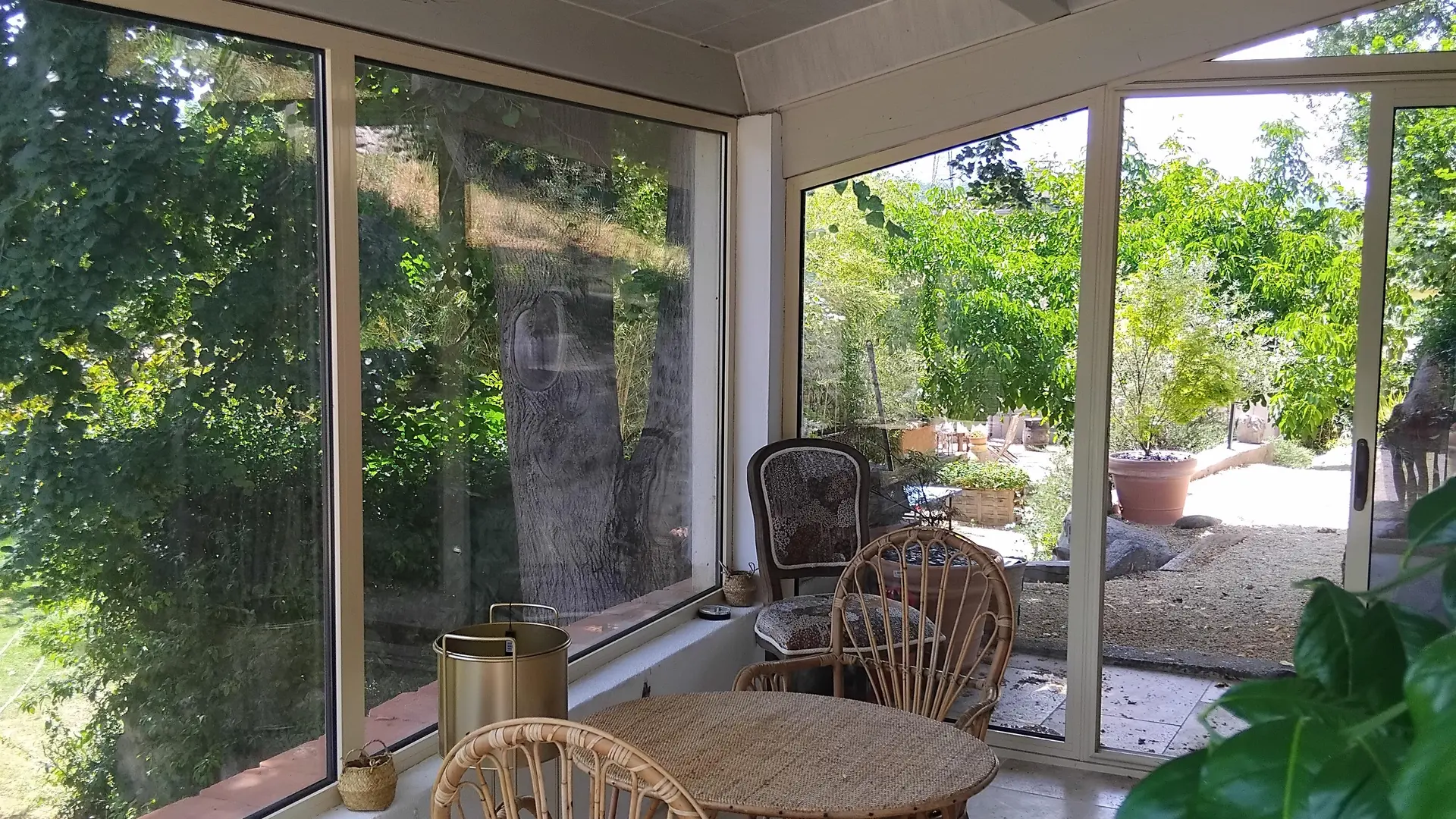 Salon dans la véranda