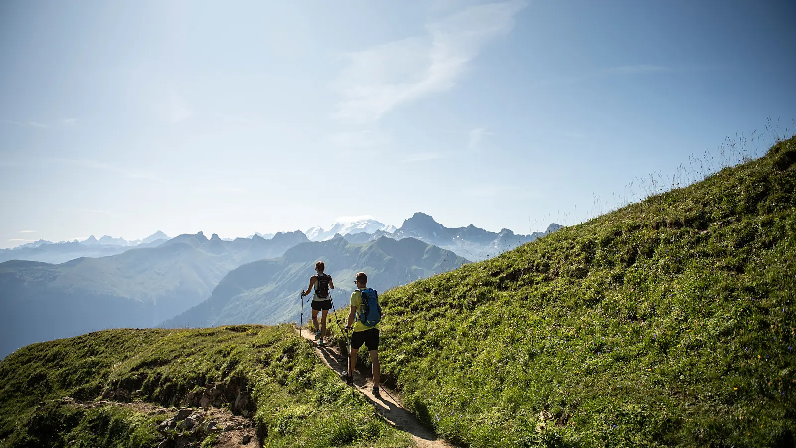 trekking