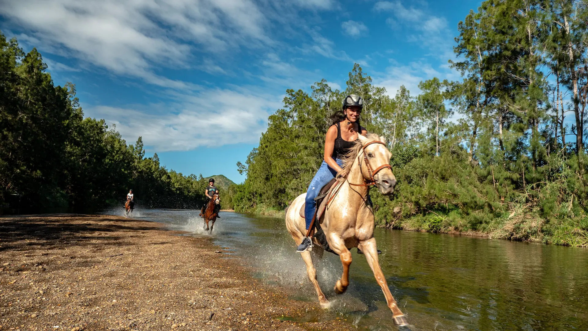 Horseback riding - Lucky Club