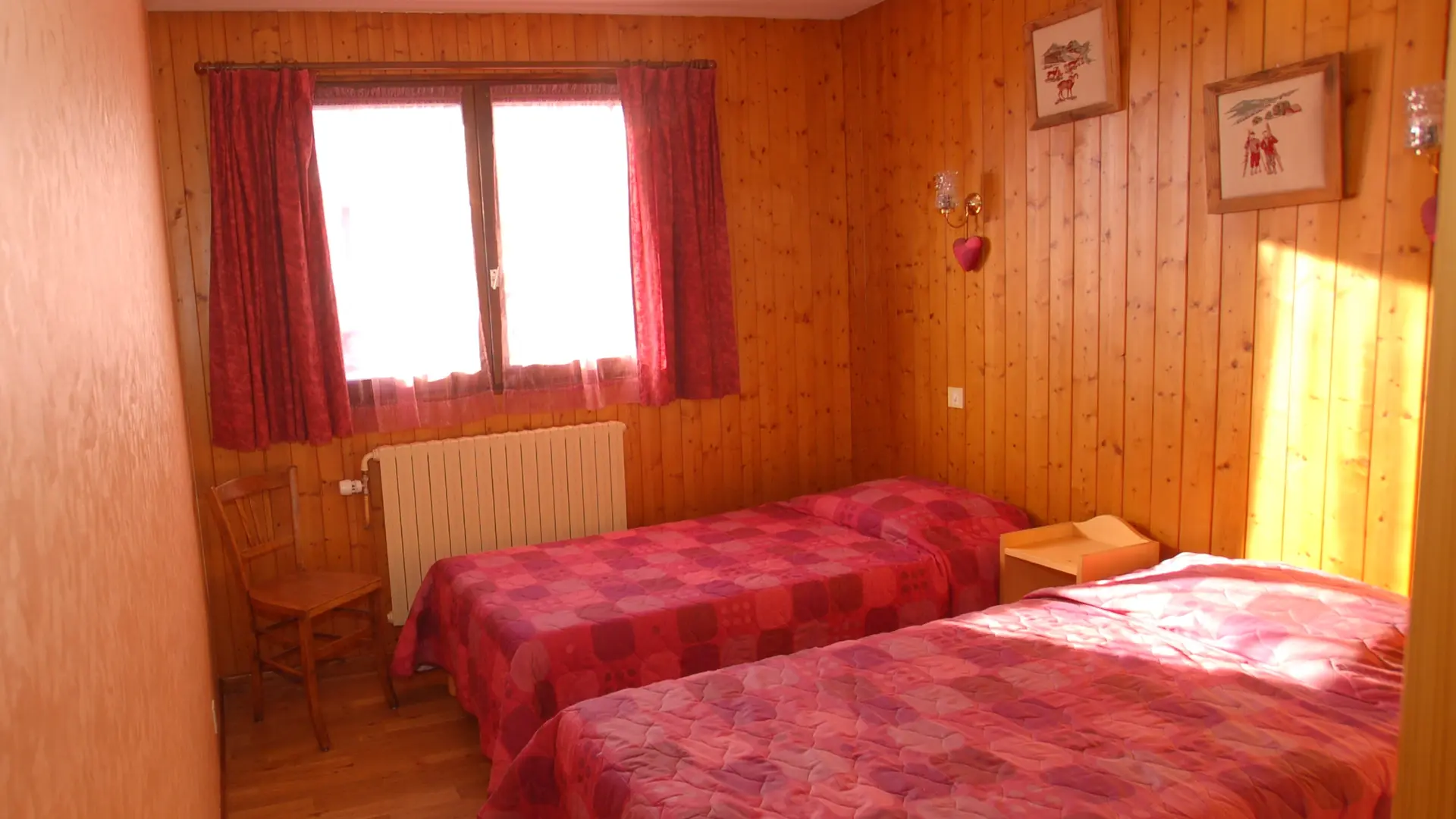 Chambre 2/ Bedroom 2 -- Bachal n° 3 - Le Grand-Bornand