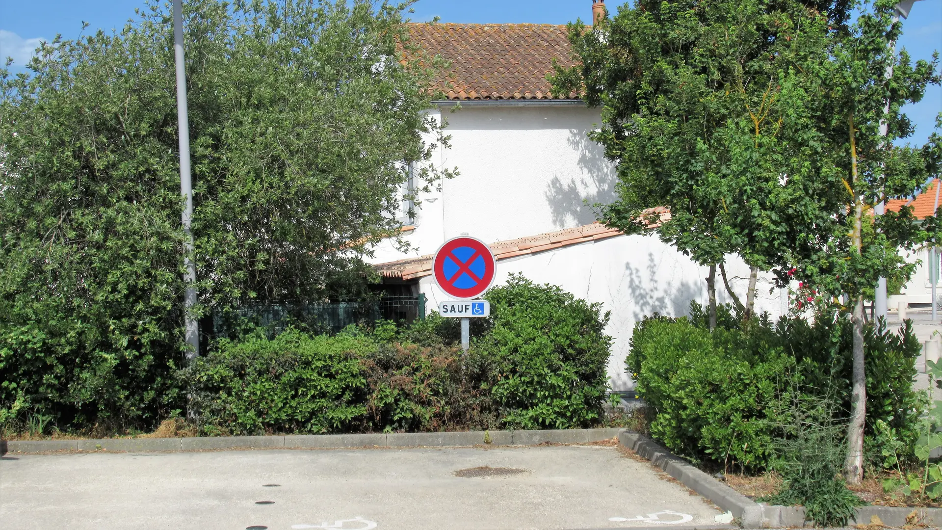 parking PMR Mairie