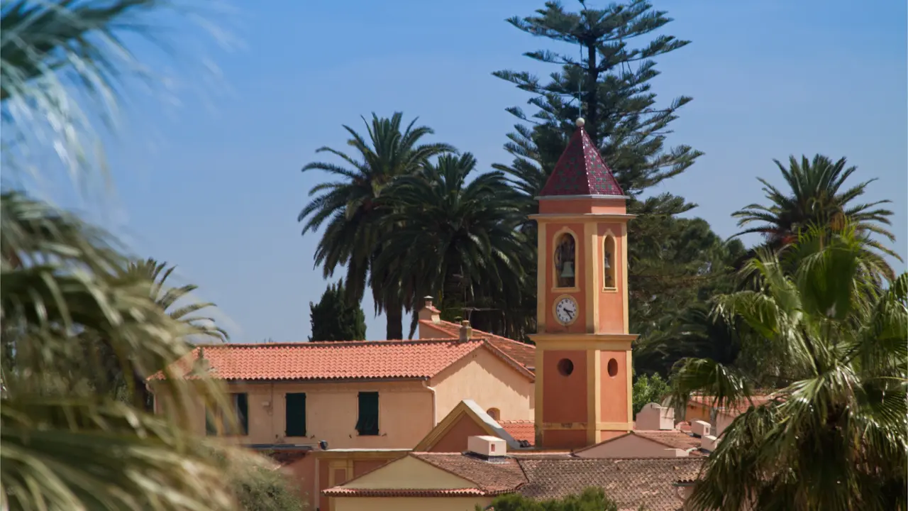 Vue extérieur de l'église Saint Jean-Baptiste