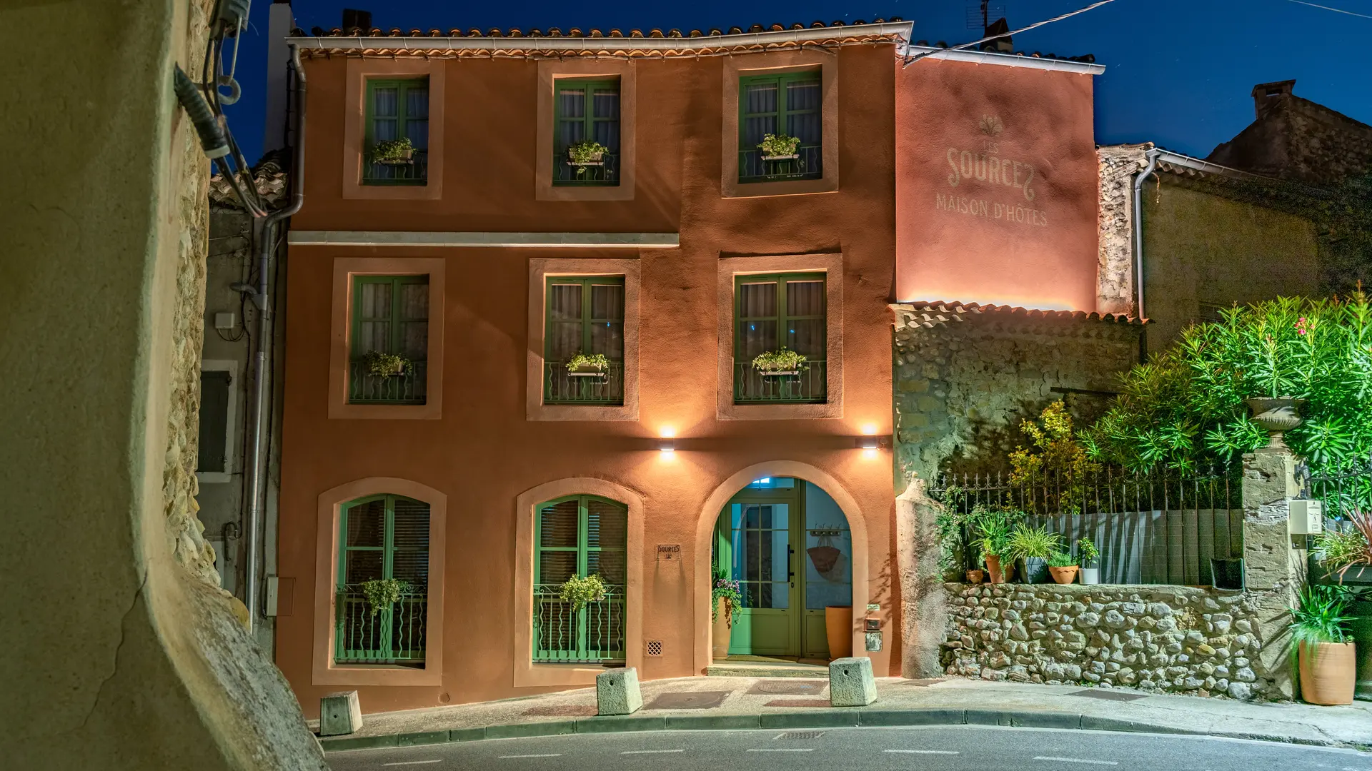 Les Sources by Night