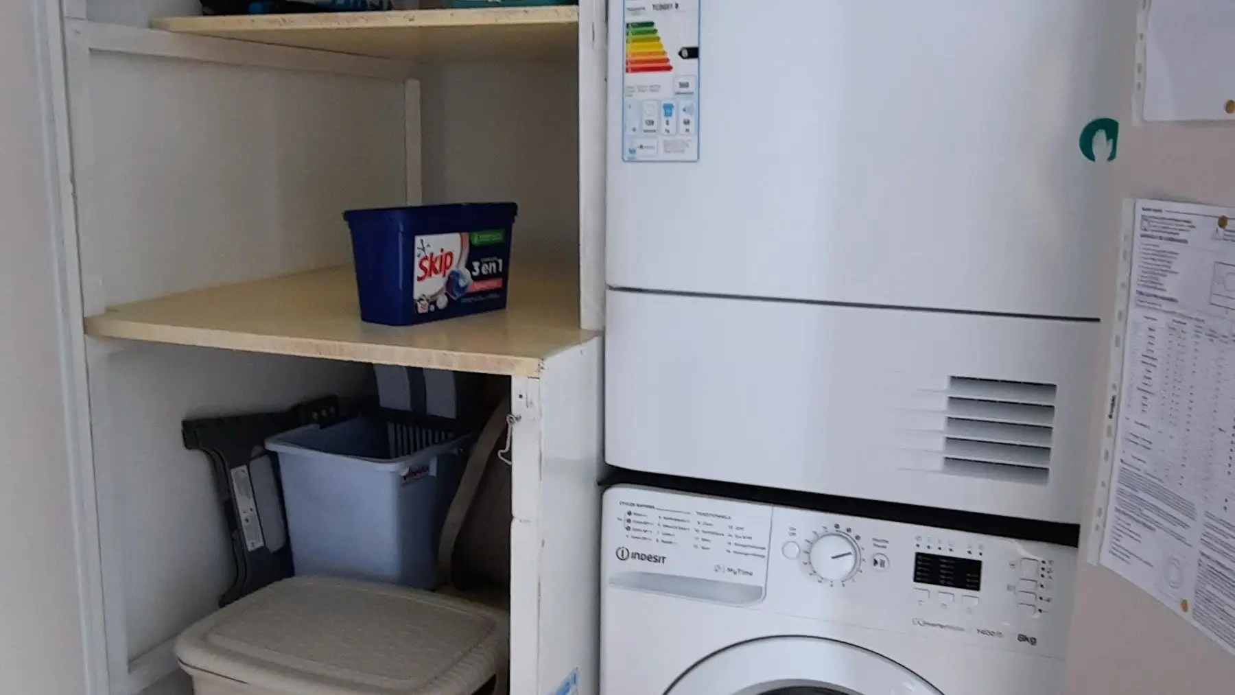 Petit coin buanderie.