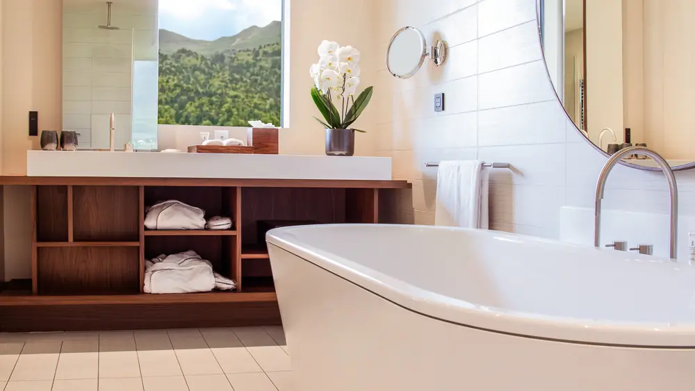Salle de bain chambre Deluxe