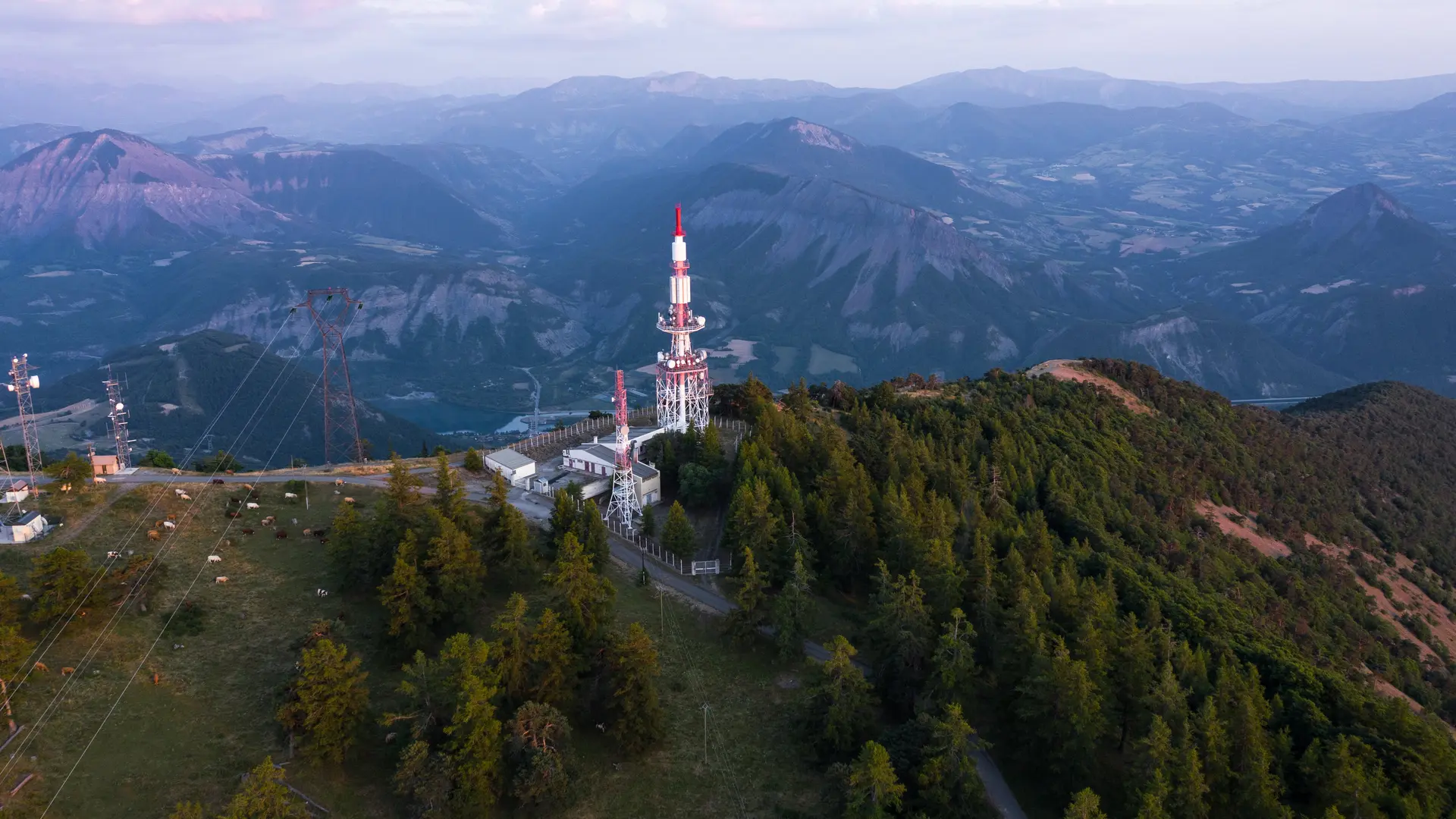 Le Mont-Colombis et son radar météo