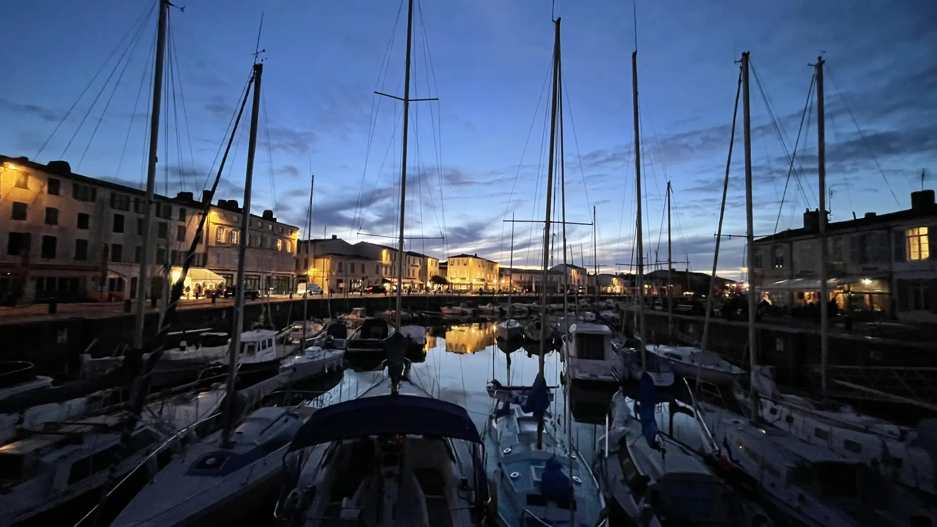 vue depuis quai soir