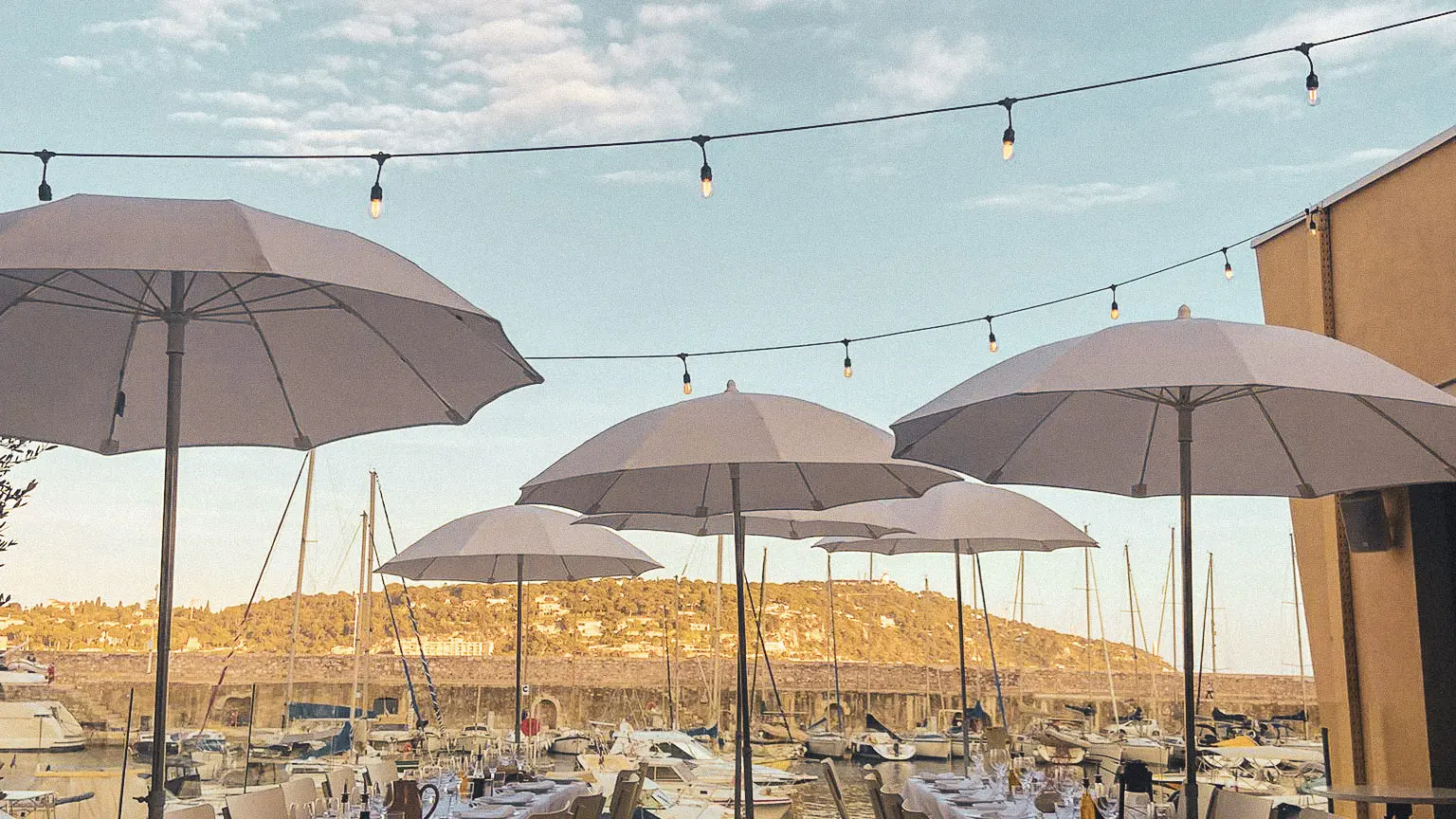 Ancora, restaurant vue mer sur le port de la darse à villefranche sur mer, terrasse, jardin, cuisine méditerranéenne 8.jpg