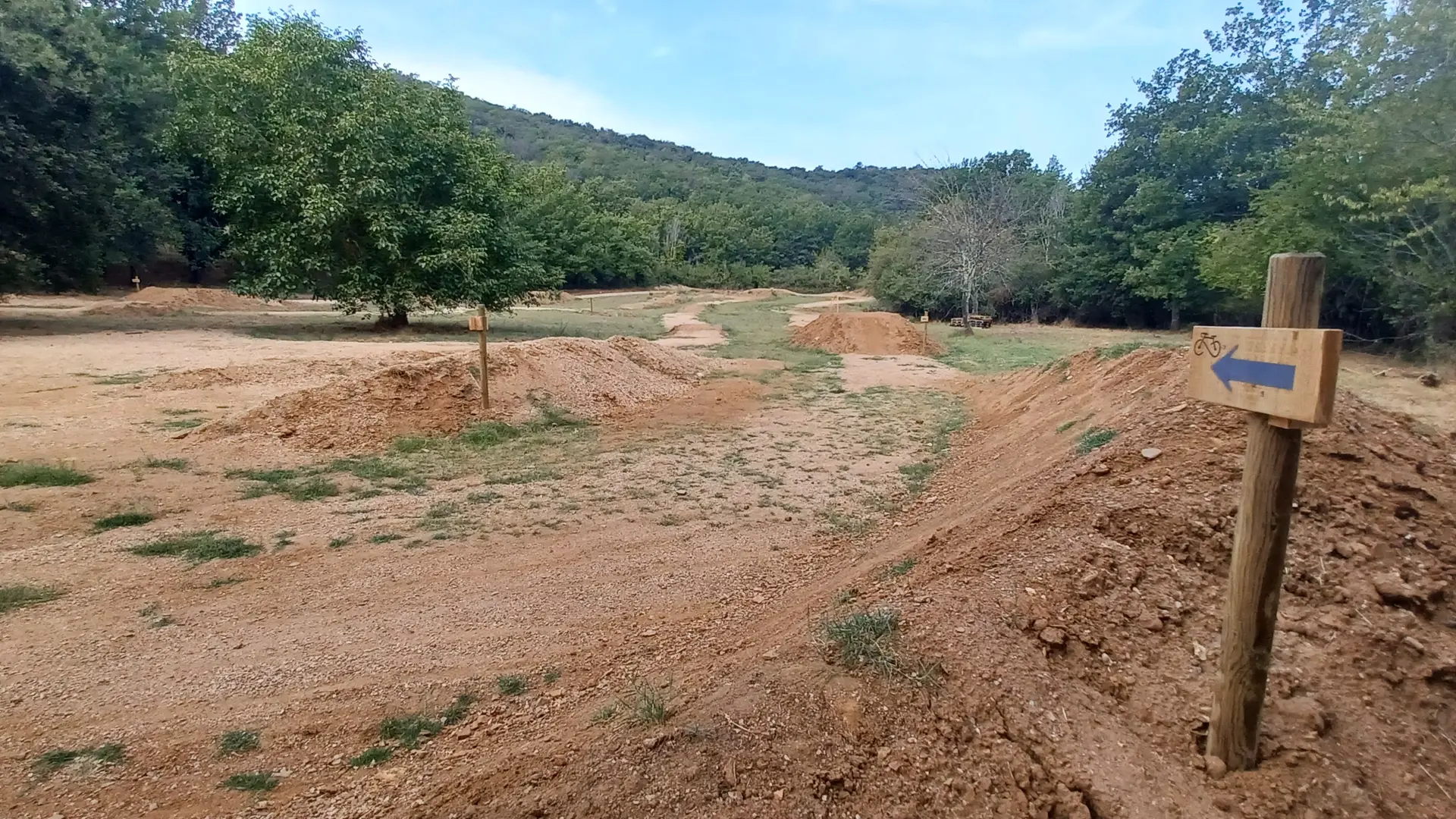 Les équipements vélo en Méditerranée Porte des Maures