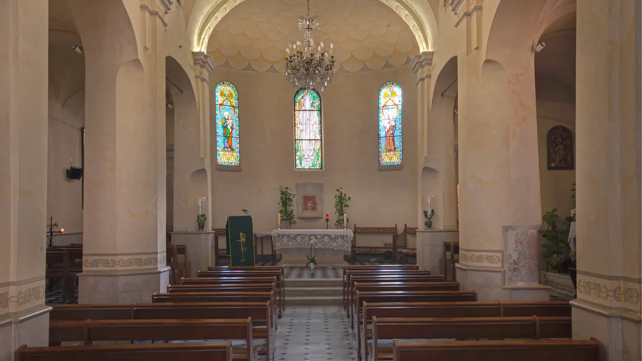 Intérieur de l'église Saint Jean-Baptiste