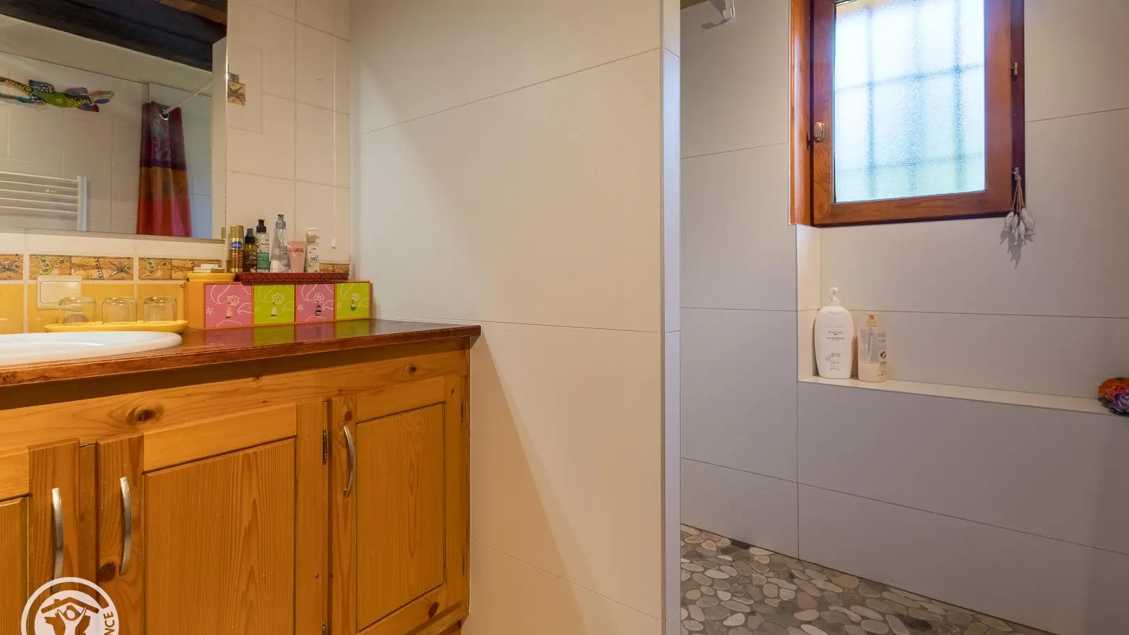 Salle d'eau chambre 3