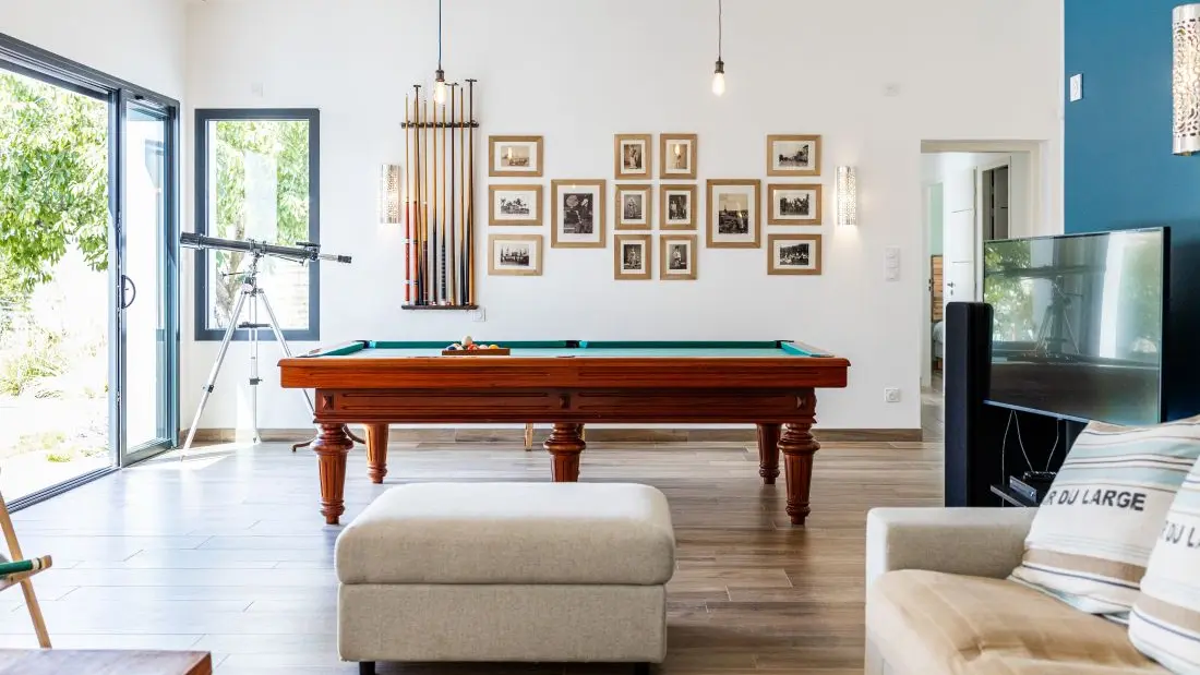 Table de billard et le téléscope