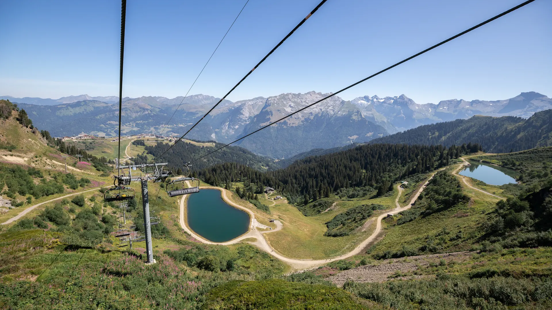 Les lacs vus du télésiège