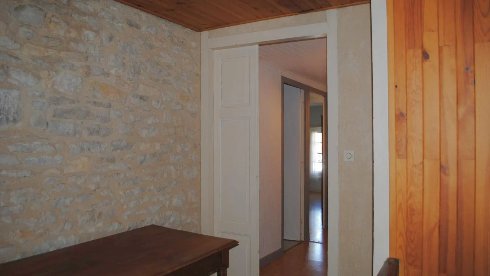 PALLIER ESCALIER 2 ÉTAGE