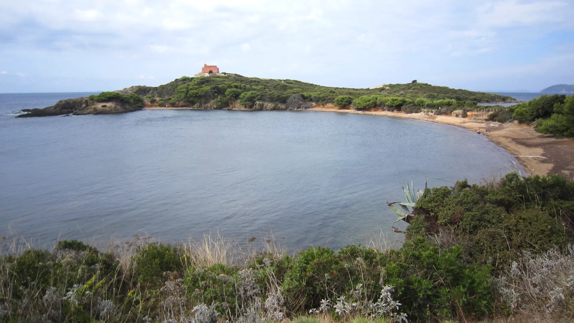 Plage Noire et fort du Grand Langoustier