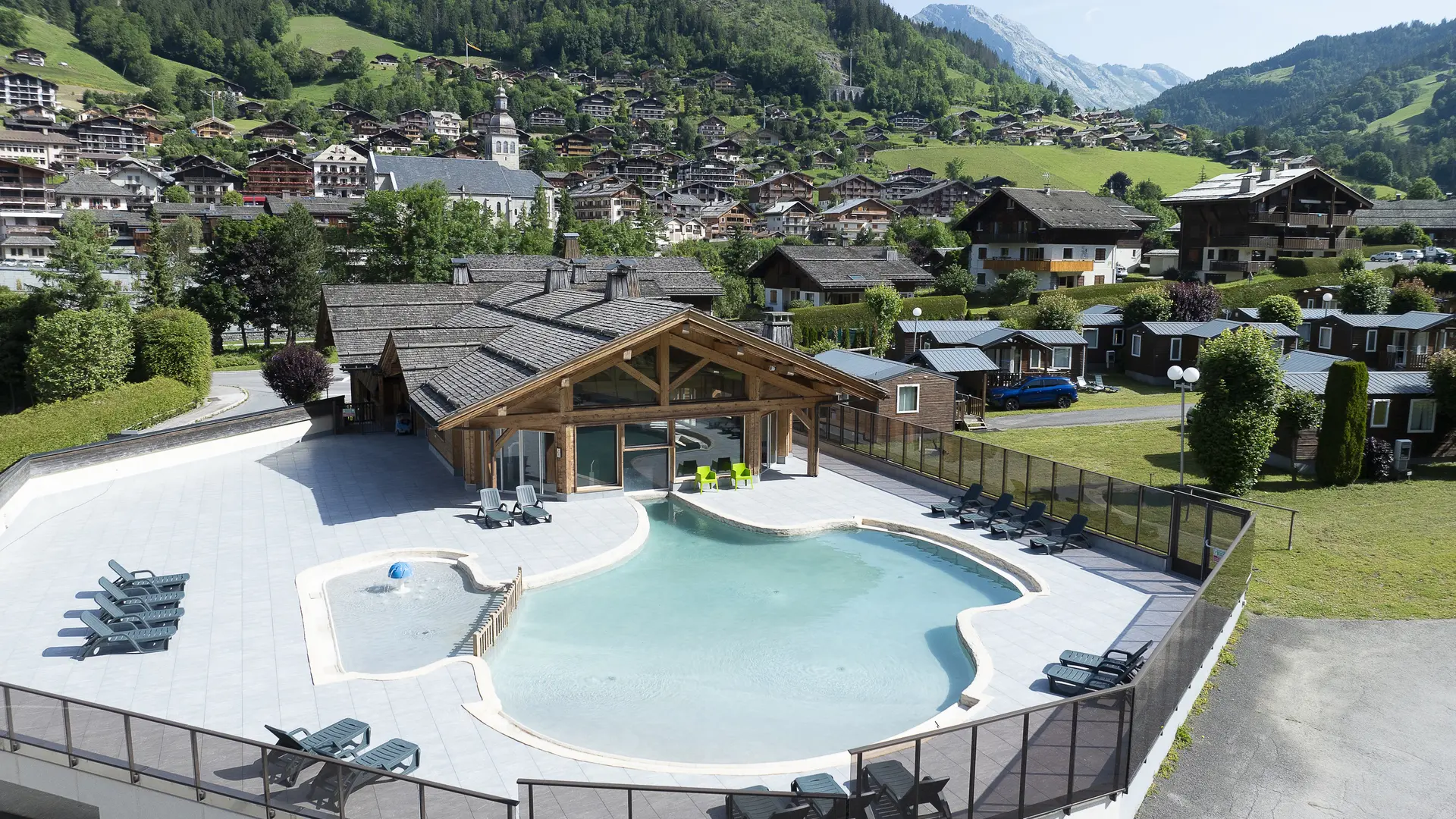 Piscine extérieure