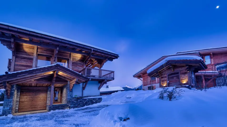 le chalet sous la neige