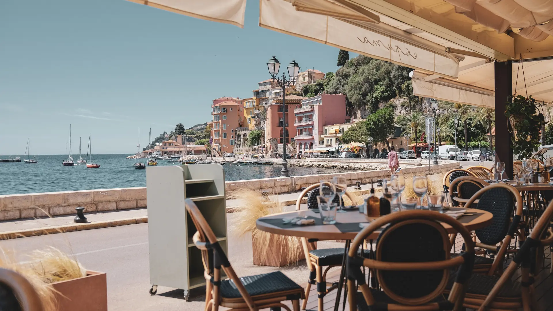 Terrasse vue mer sur la rade de villefranche-sur-mer