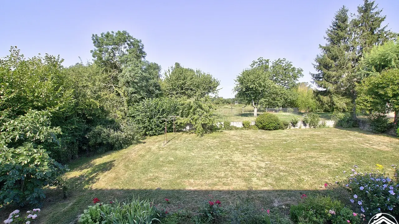 Vue depuis la chambre située au 1er étage.