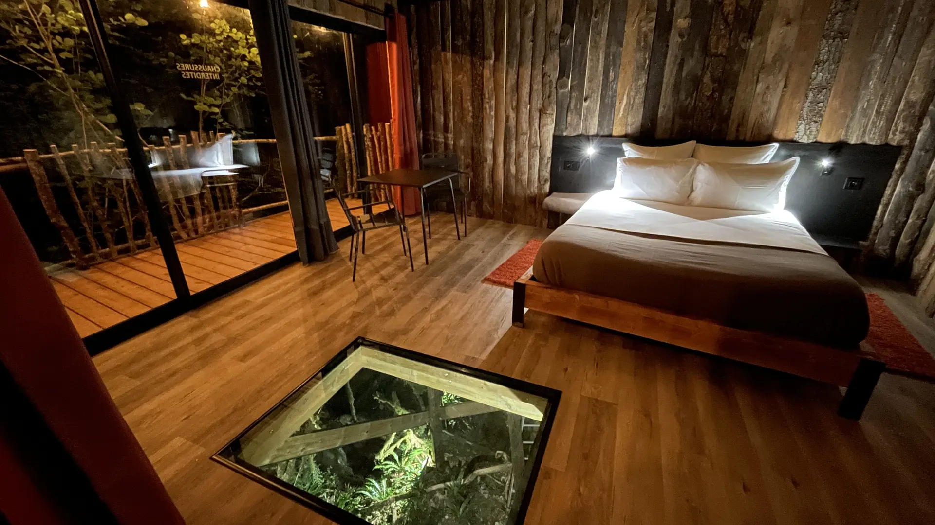 Lodge Cascade de nuit