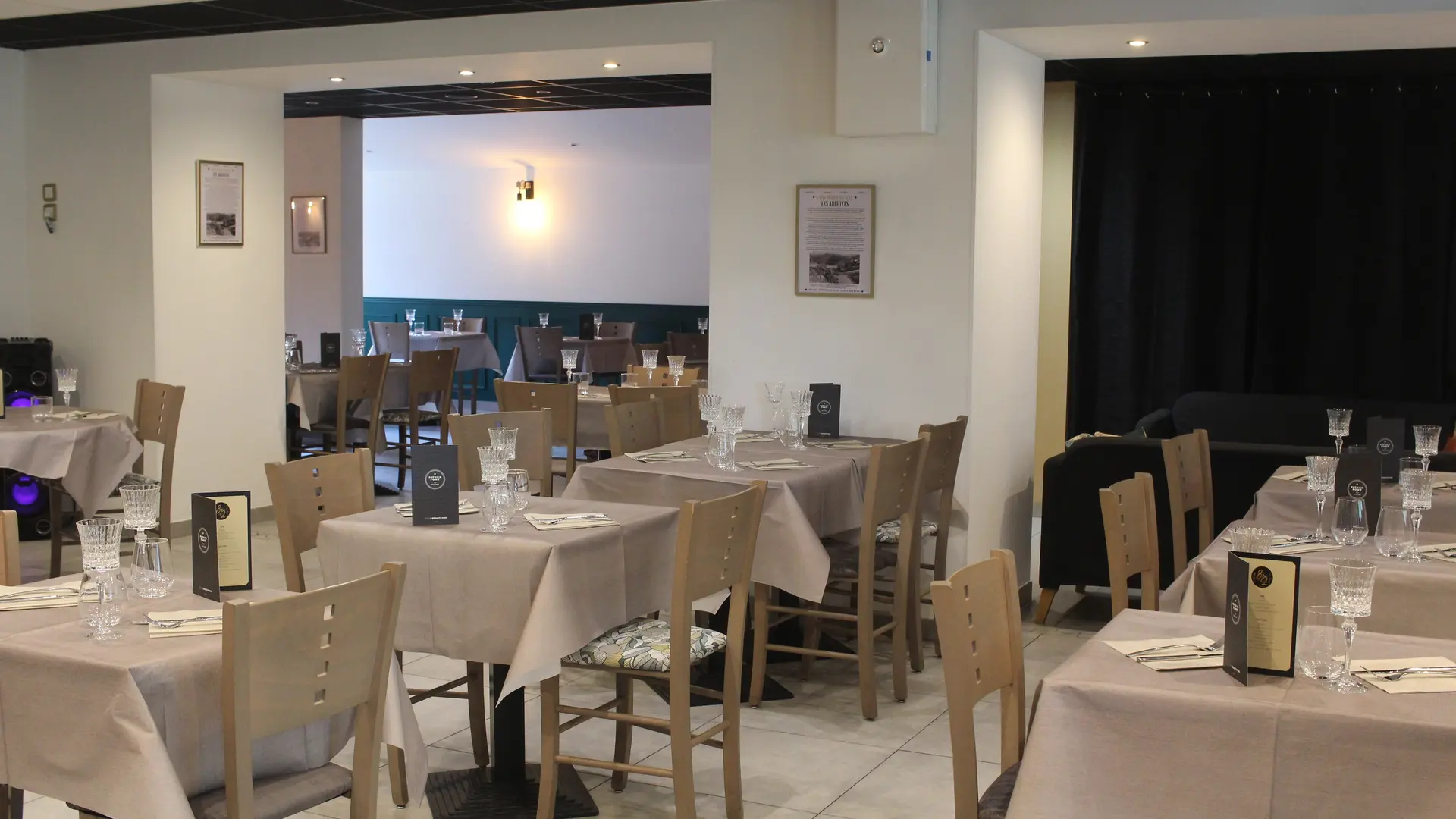 SALLE INTERIEUR