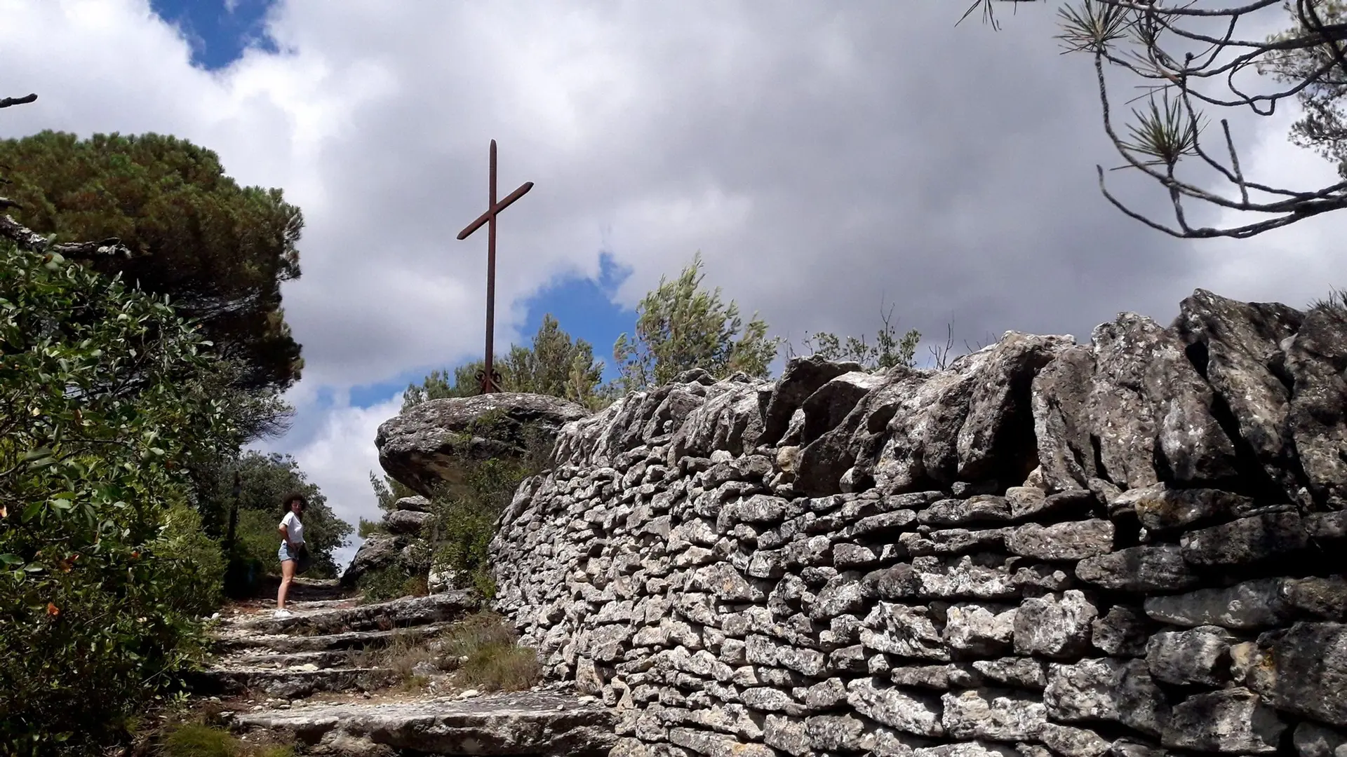Croix de la Roche Redone