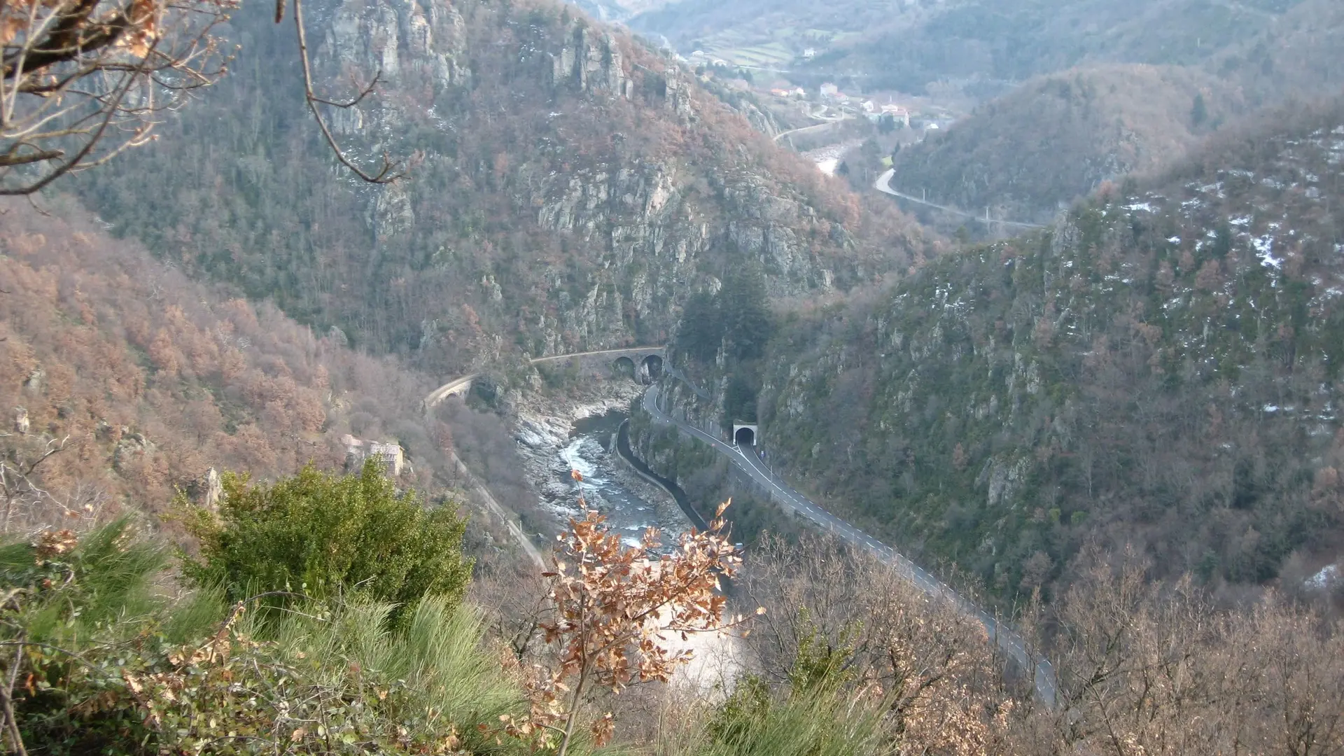 Vue sur la vallée de l'Eyrieux