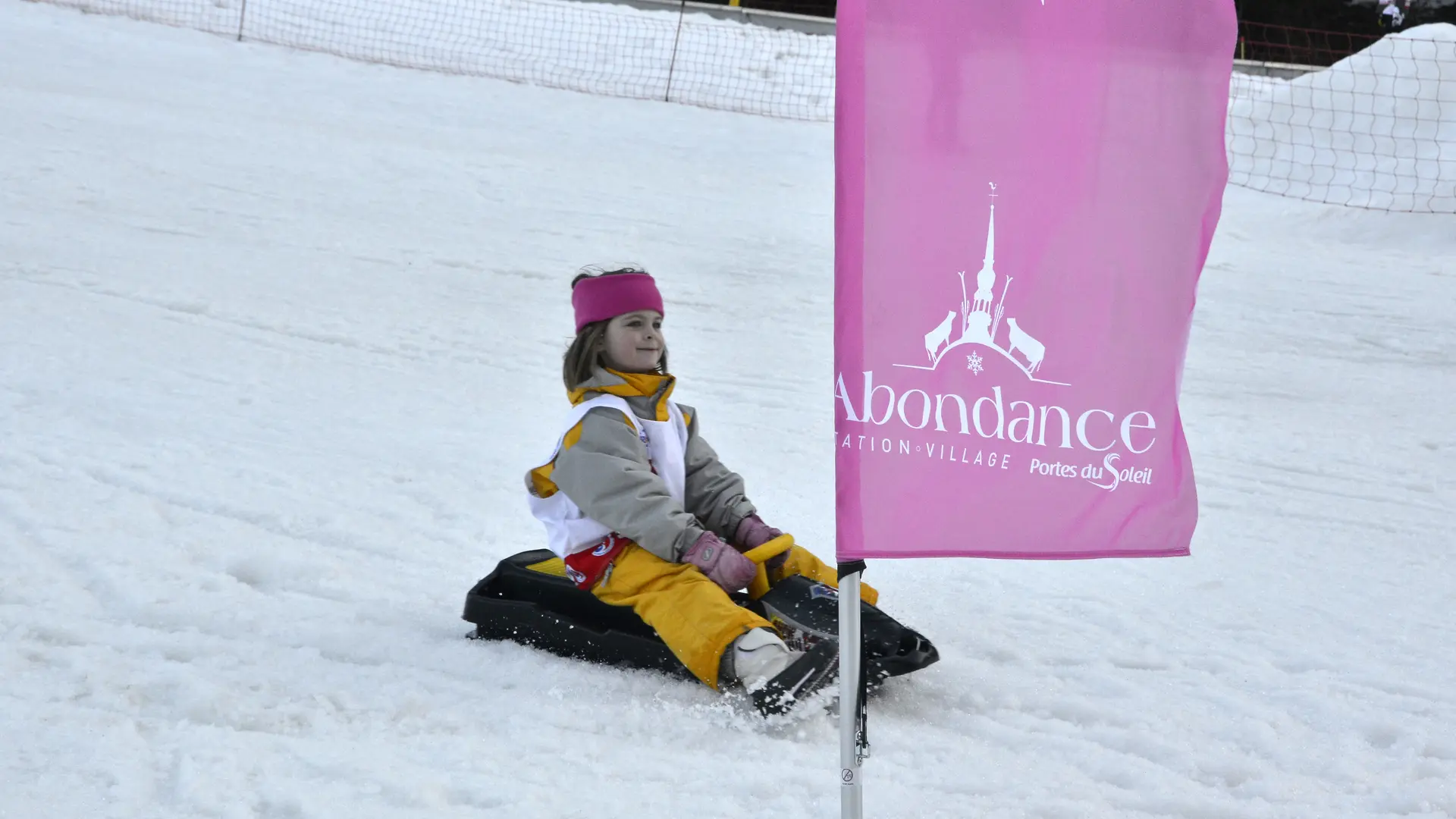 Piste de luge à Abondance à deux pas du centre du village