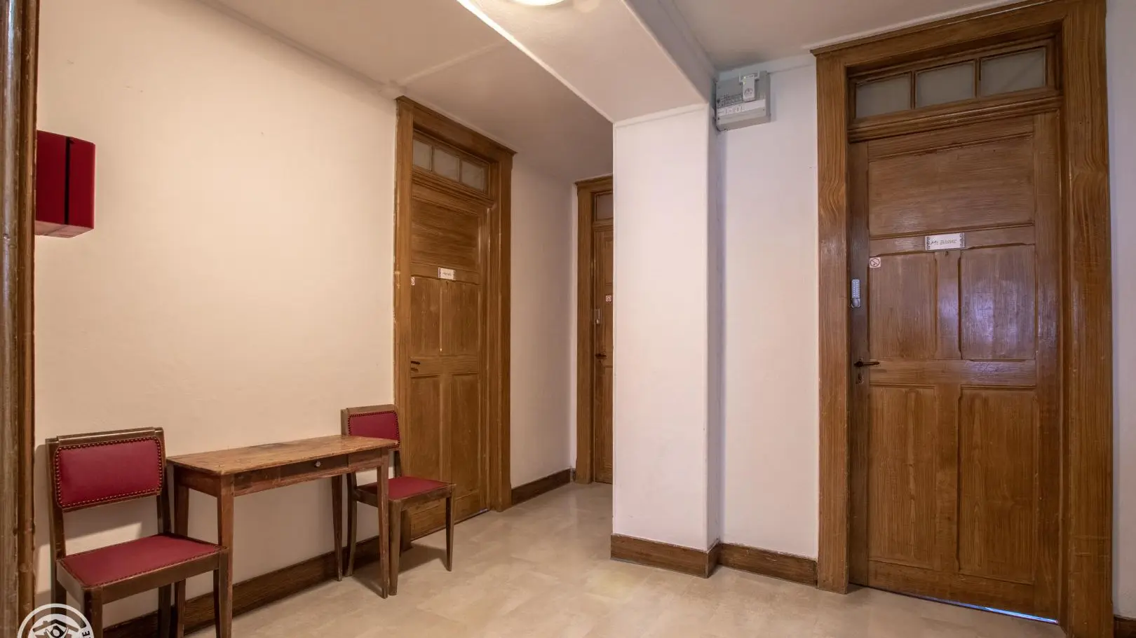 Hall chambres (2ème étage)