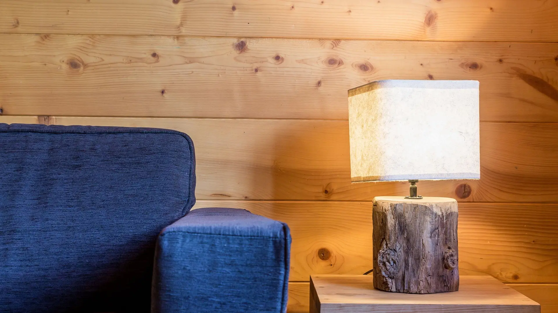 Un salon cosy pour se détendre été comme hiver