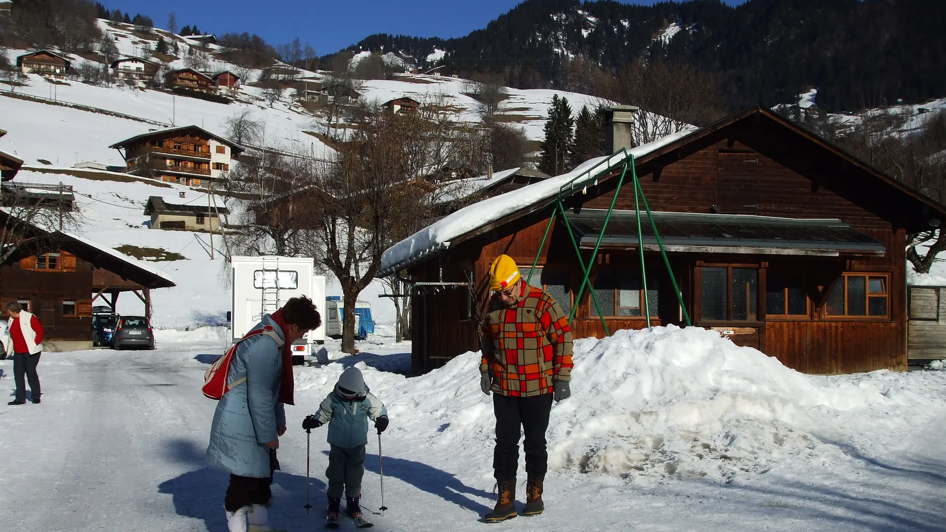 famille de campeurs