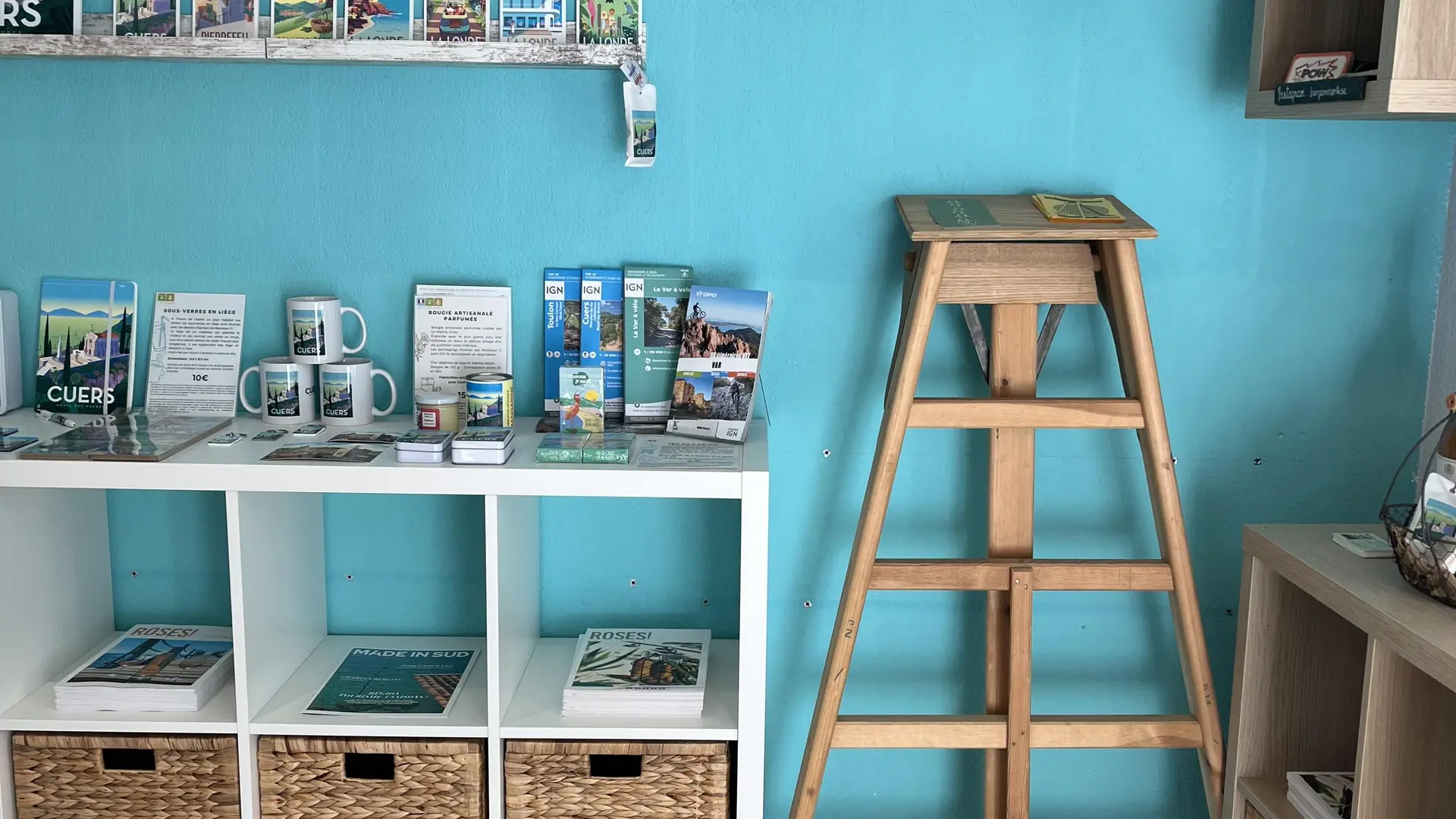 Boutique de l'Office de tourisme de Cuers