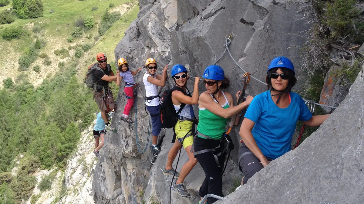 Via ferrata avec le Bureau des guides du Champsaur-Valgaudemar